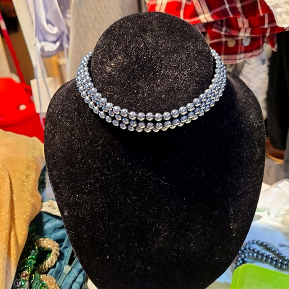 Necklace - Picture 1 of 3